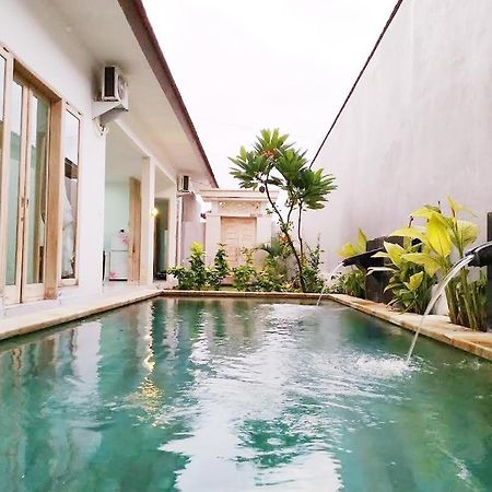 Villa Santika Banjar  外观 照片